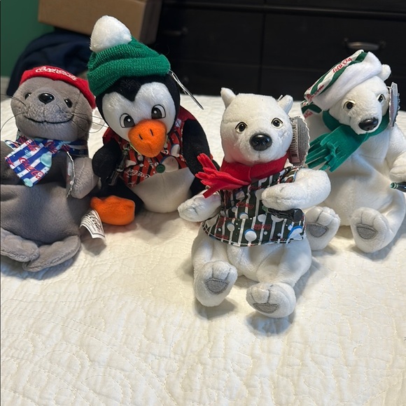 Coca-Cola Holiday Plush Toy Set‎ - Picture 2 of 6